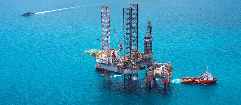 piattaforma-di-perforazione-mare-aperto-dell-impianto-offshore-88691706